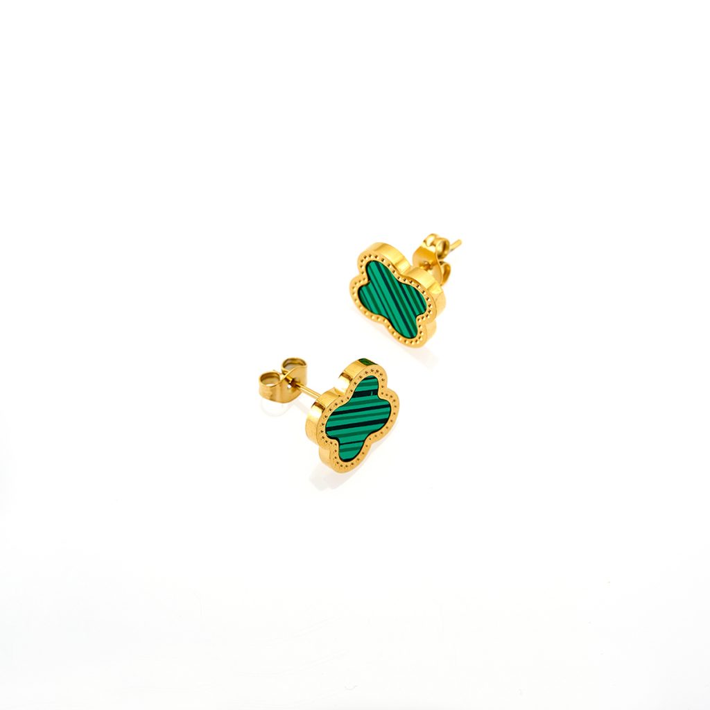 Bracelet and earring photography