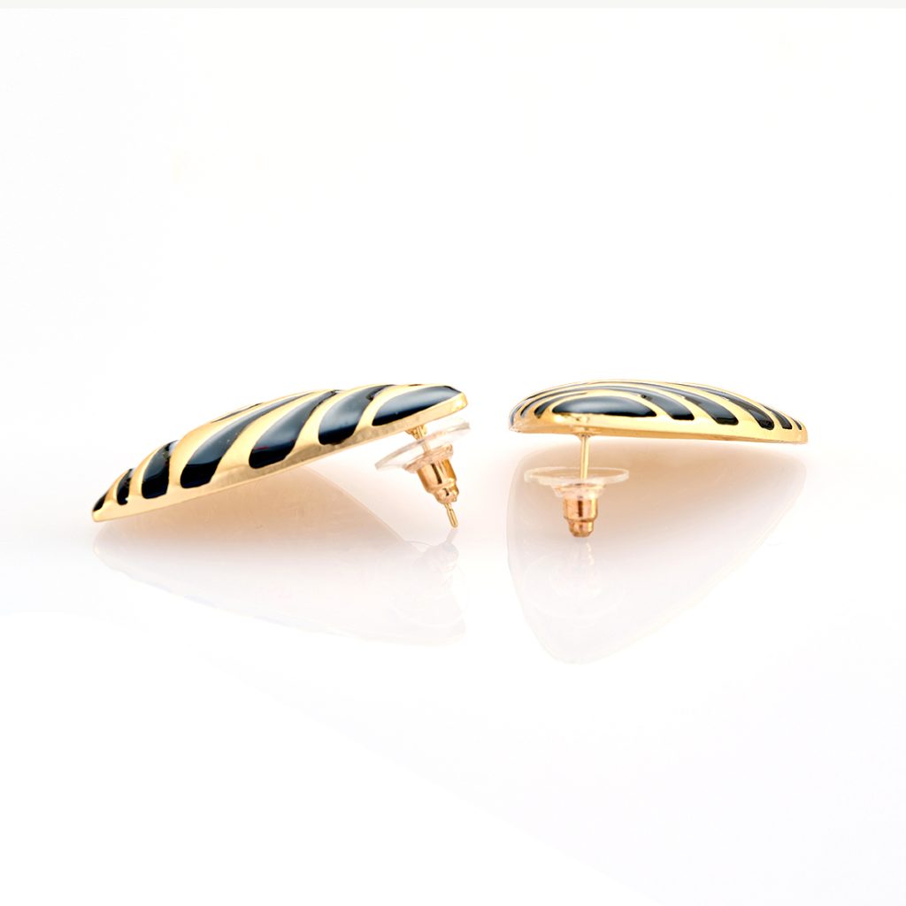 Bracelet and earring photography