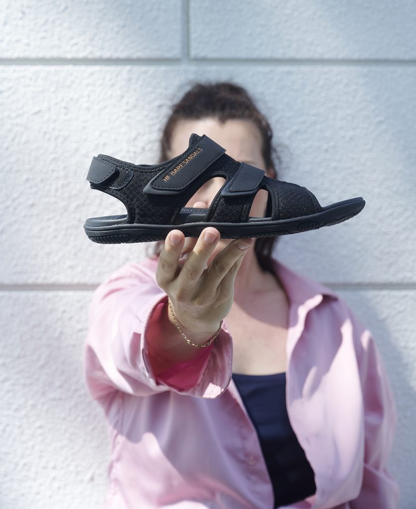 EUROPEAN SANDAL PHOTOGRAPHY: OUTDOOR ELEGANCE CAPTURED IN CHINA